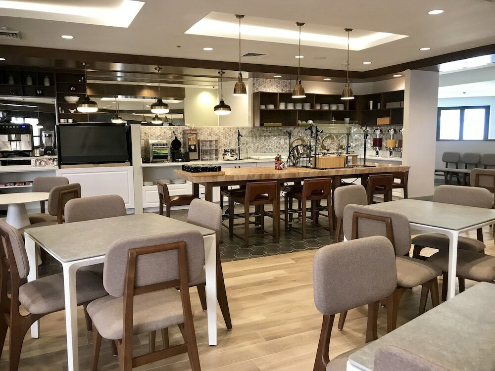 Фото DoubleTree by Hilton Phoenix Chandler