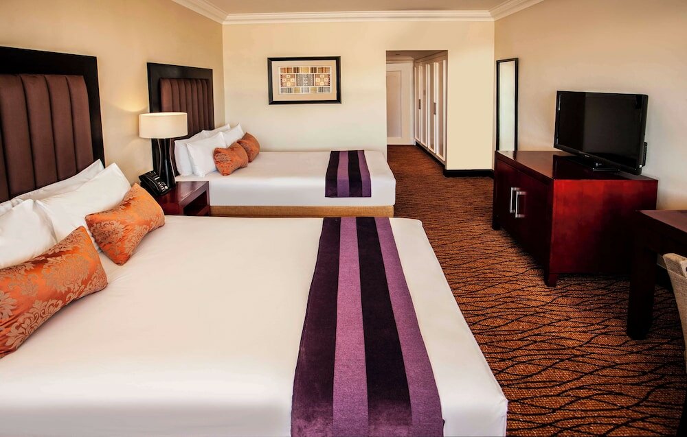 Фото Avani Windhoek Hotel & Casino