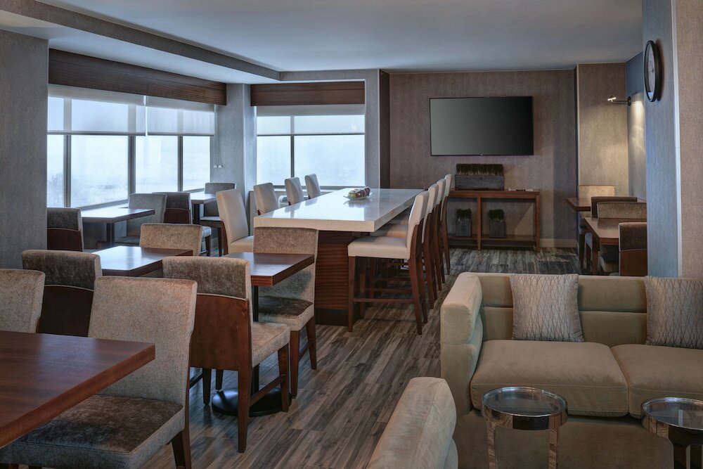 Фото Detroit Marriott Southfield