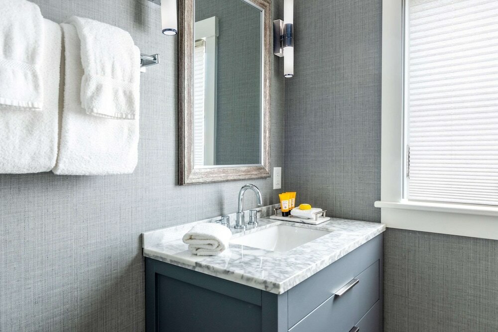 Фото Edgar Hotel Martha's Vineyard, Ascend Hotel Collection