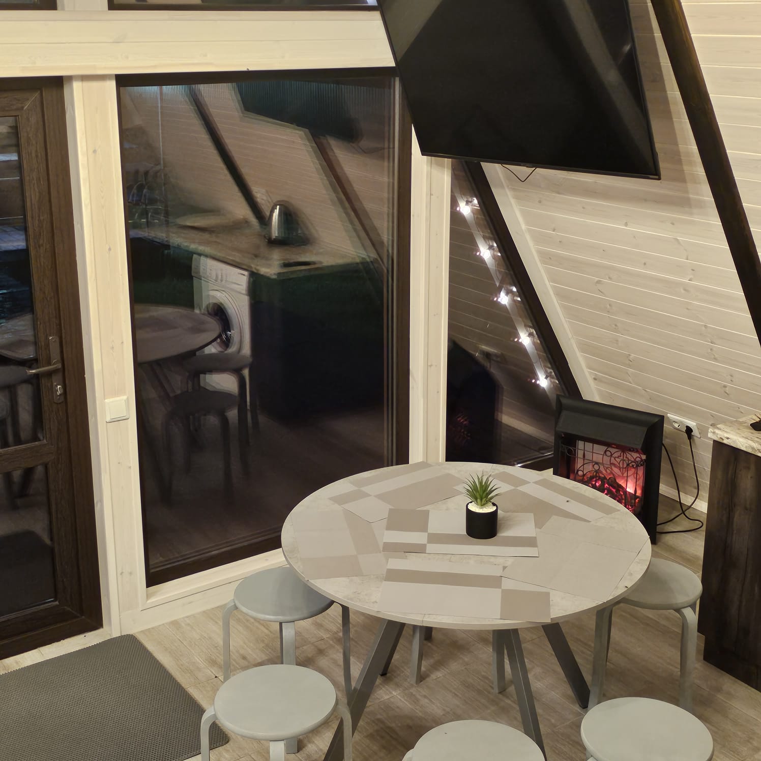 Фото A-Frame Синильга