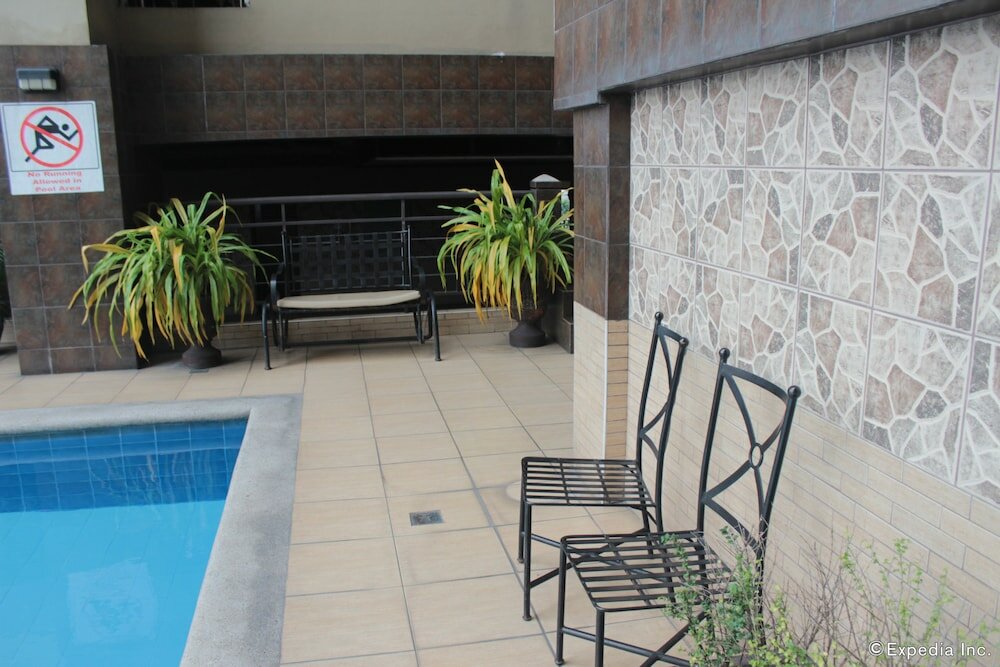 Фото Shaw Residenza Suites