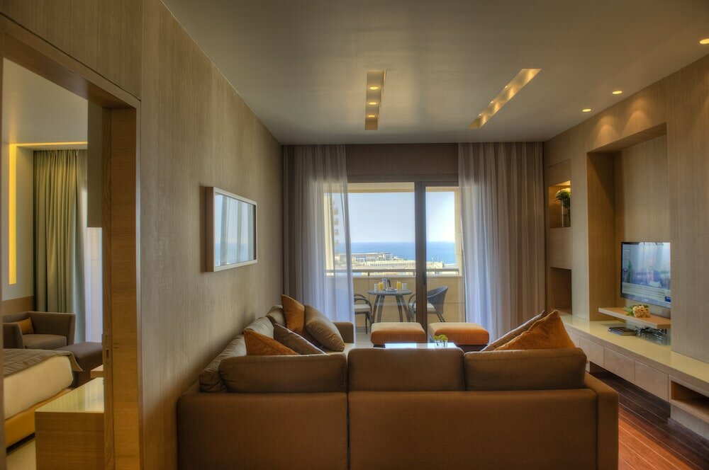 Фото Saifi Suites