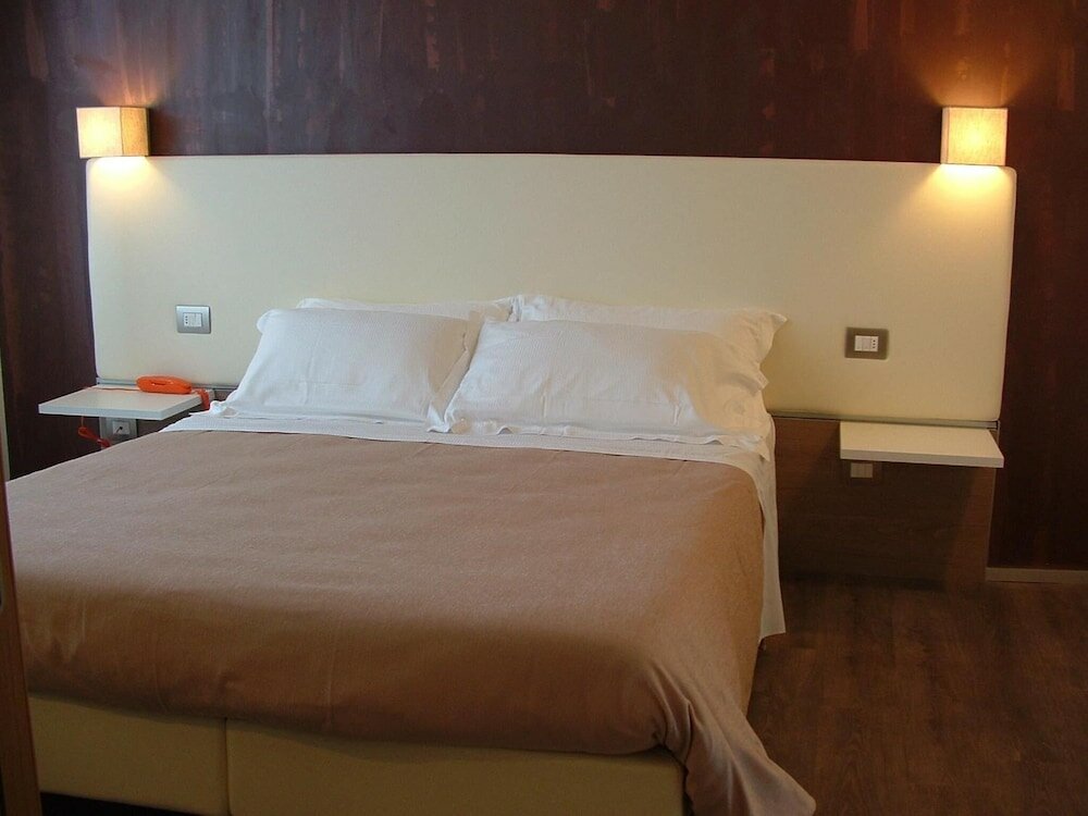 Фото Отель Toscana