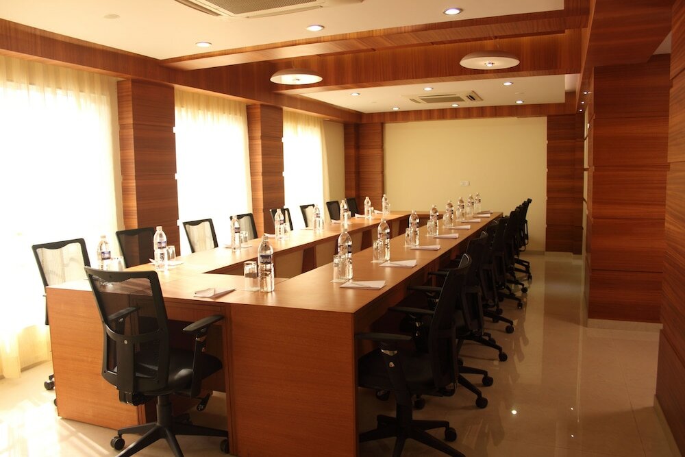 Фото Pristine Residency