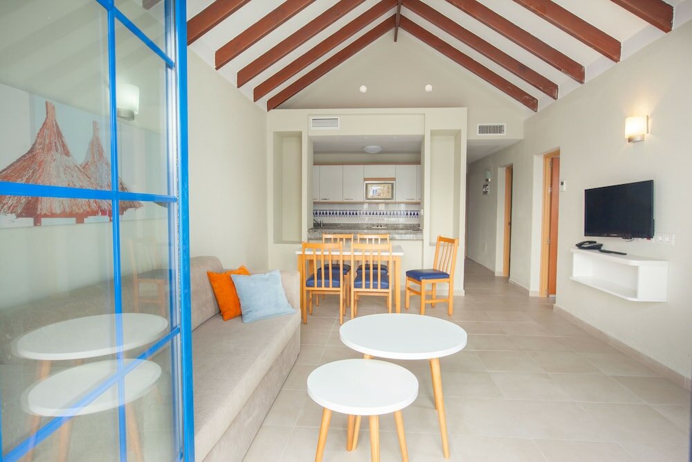 Фото Grupotel Cinco Plazas