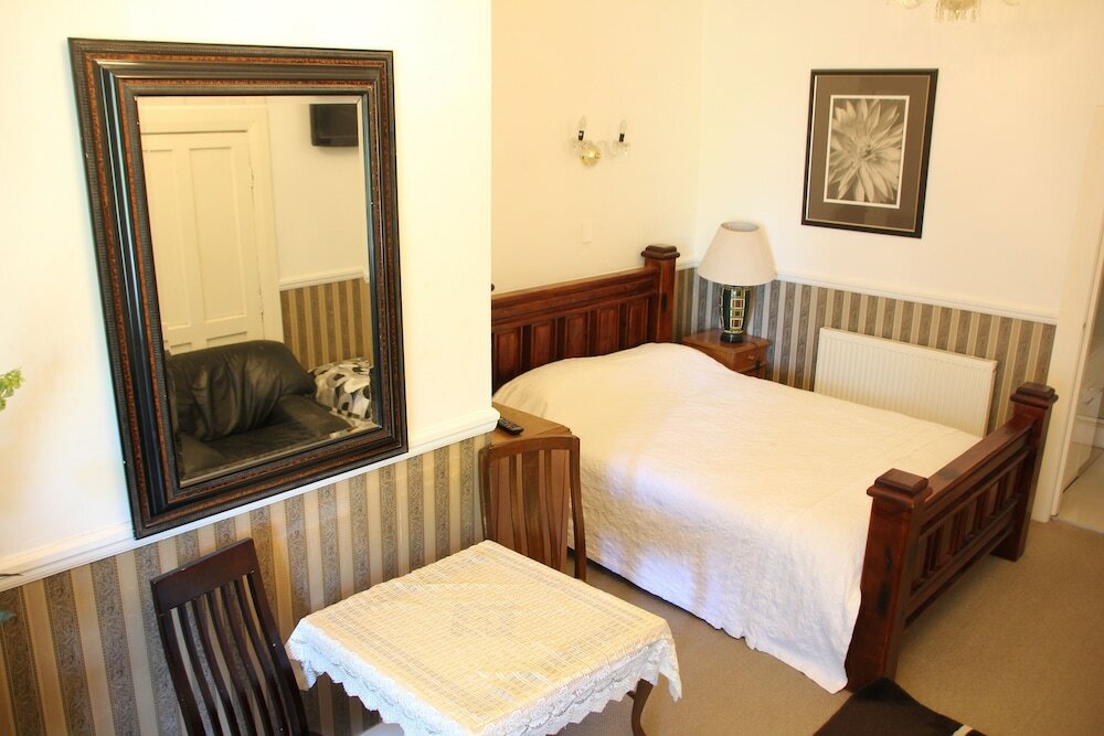 Фото Parnell City Lodge