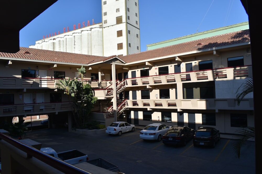 Фото Hotel Frontiere