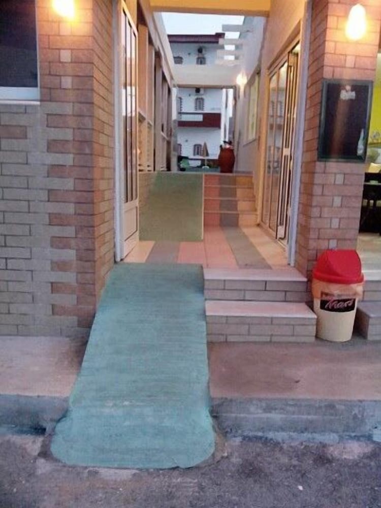 Фото Haris Apartments