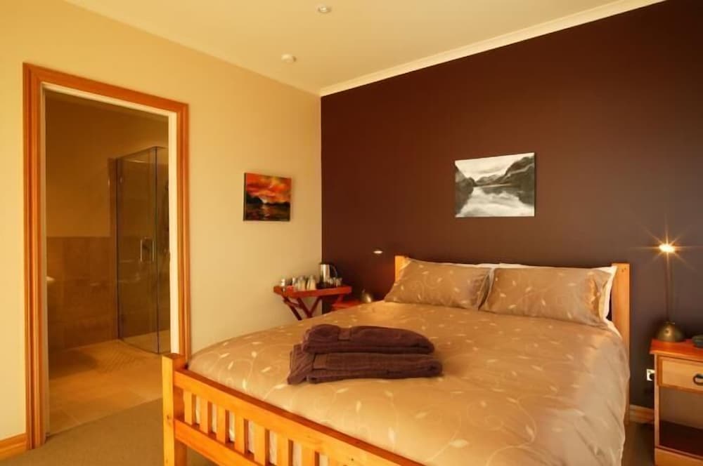 Фото Parautane Lodge
