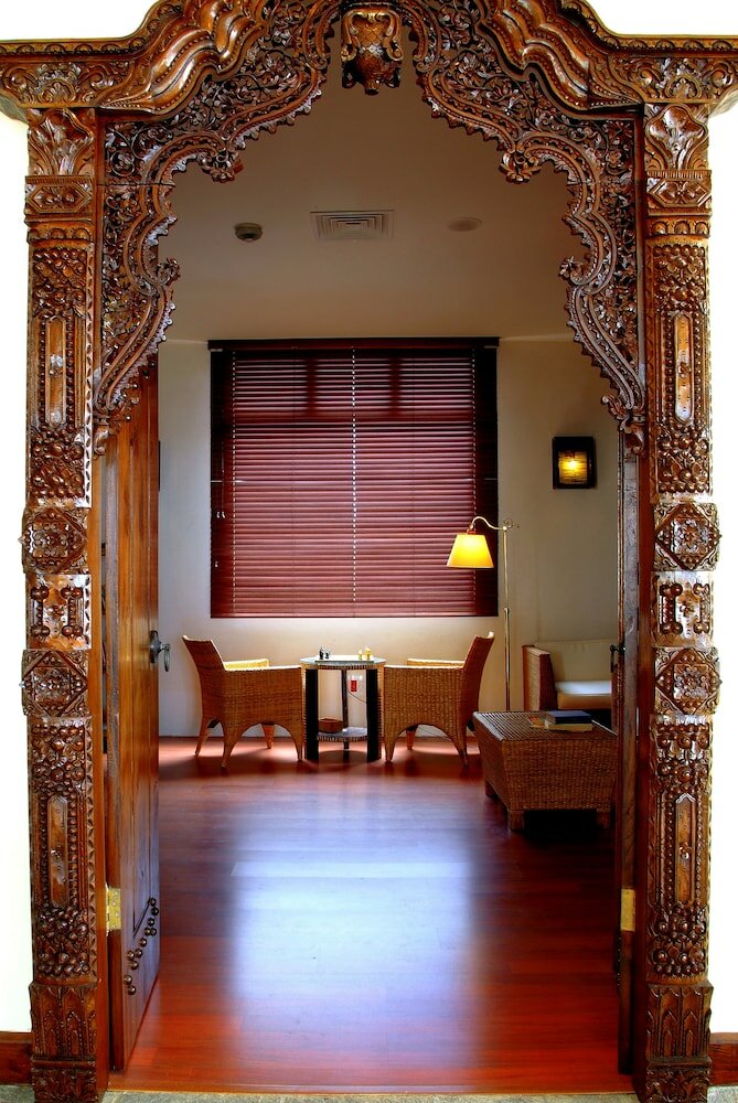 Фото Regency Country Club Apartments Suites