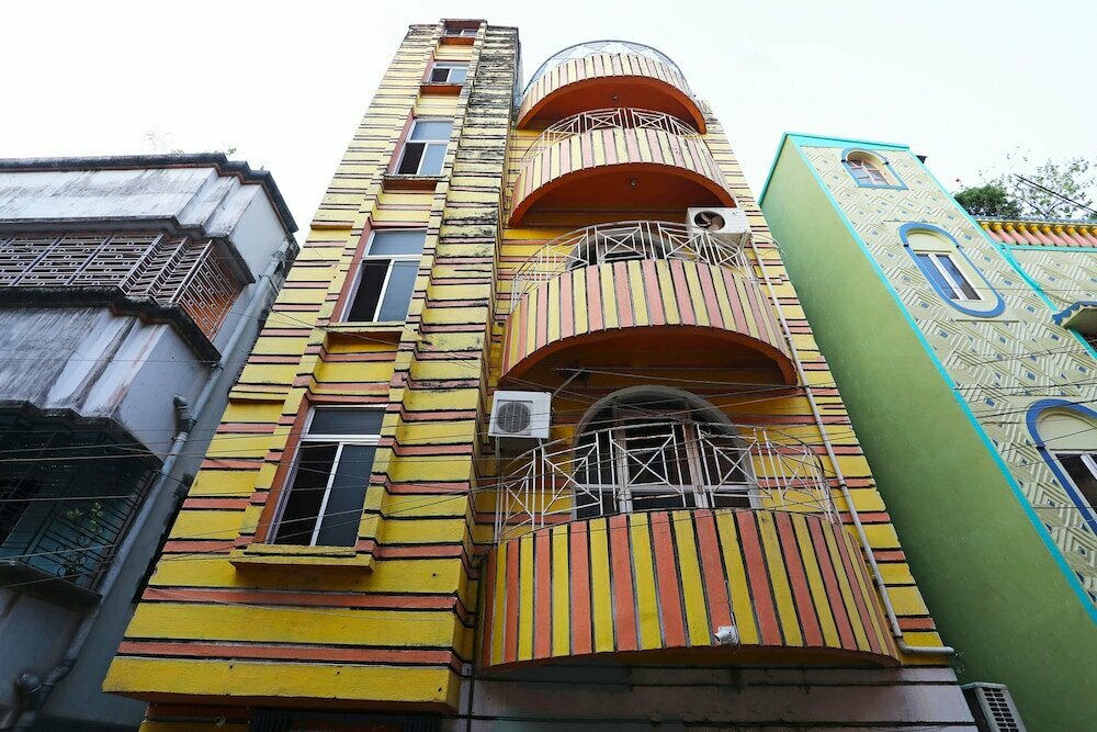 Hotel Oyo 19685 Sterling Inn, Calcutta, photo