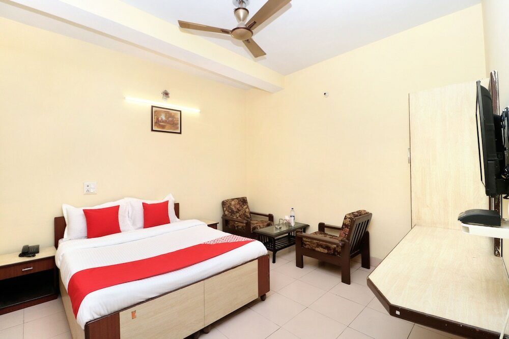 Фото Oyo 30127 Hotel Sabina International