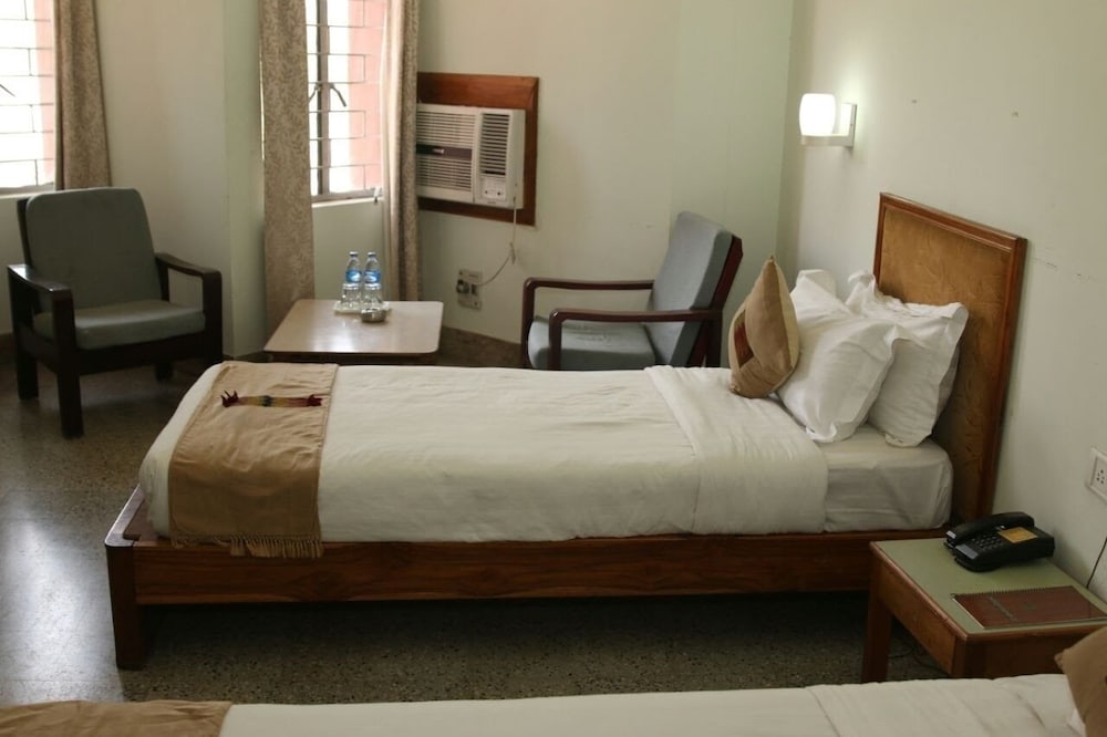 Фото Hotel Saramati