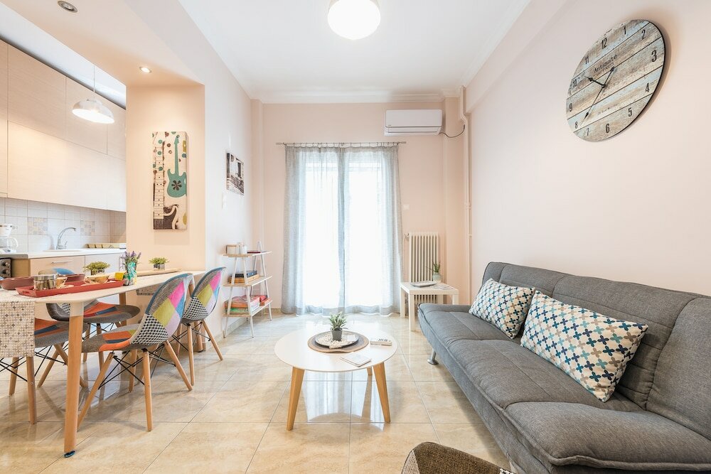 Фото Stylish Acropolis Apartment by Cloudkeys