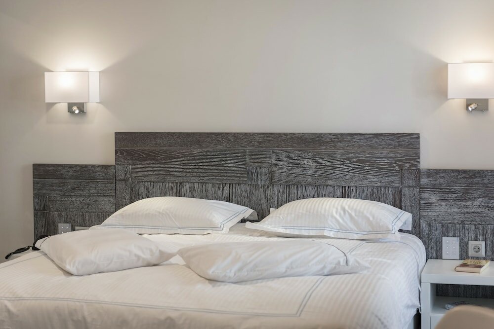 Фото Bio Suites Hotel