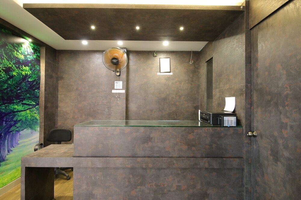 Фото Oyo 28093 Royal Sand