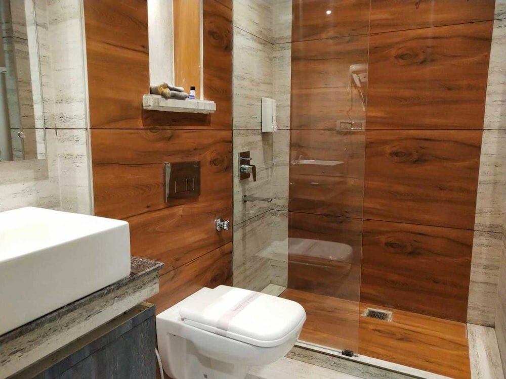 Фото Hotel Malghotras