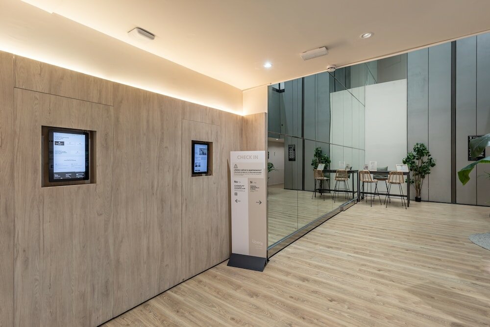 Фото Hotel Room Mate Laura