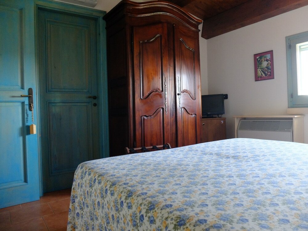 Фото Montepaolo Dimora di Charme