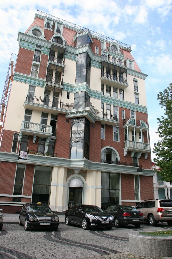 Фото отеля 1