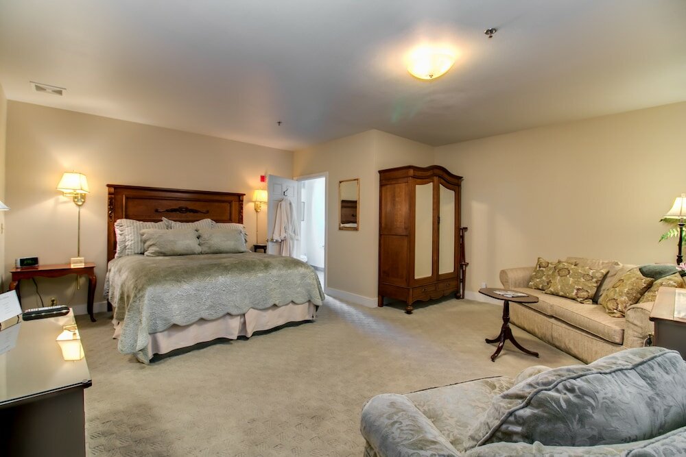 Фото Winchester Inn