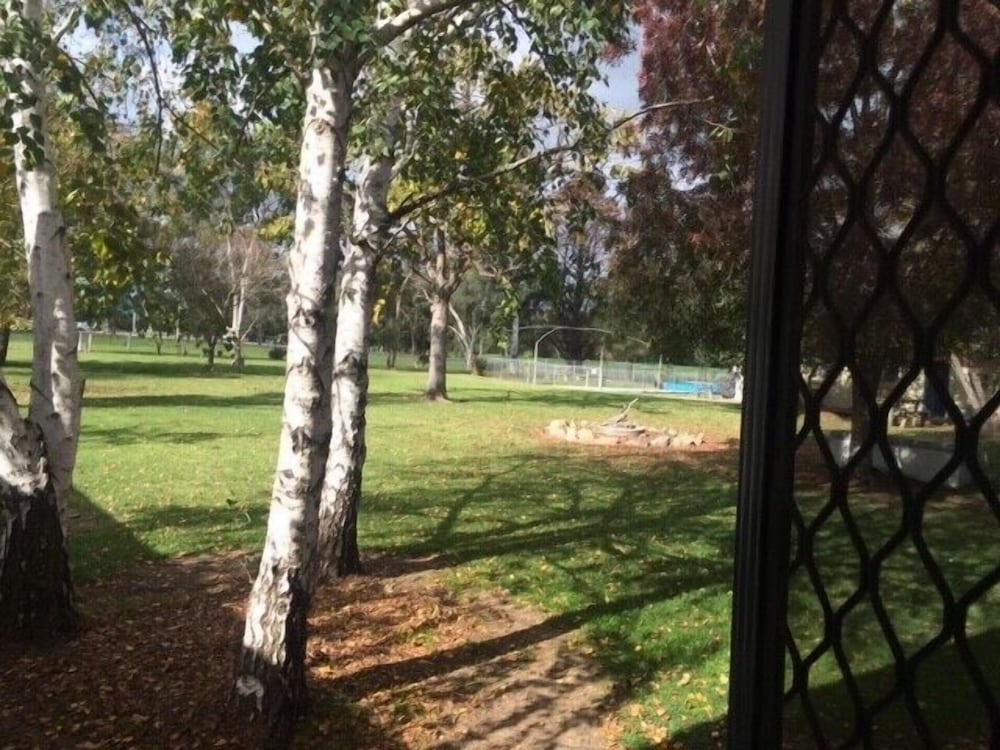 Фото Jugiong Motor Inn