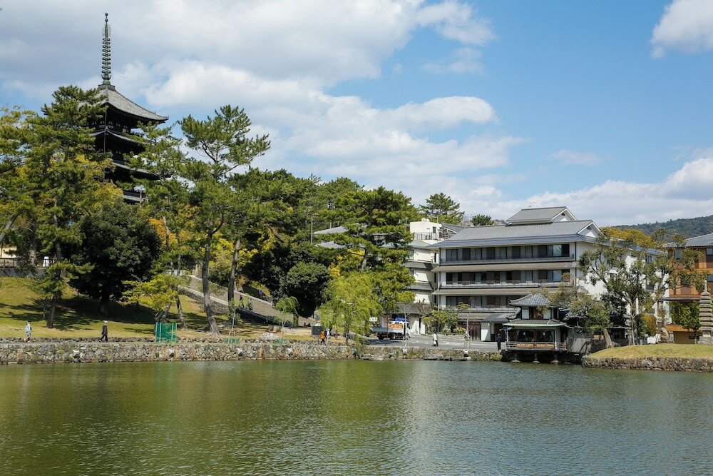 Фото Sarusawaike Yoshidaya