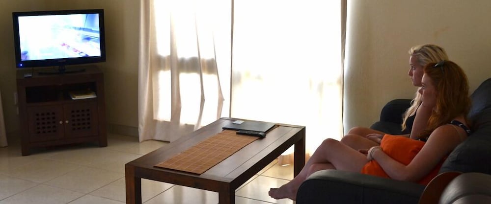 Фото Atherton Holiday Park