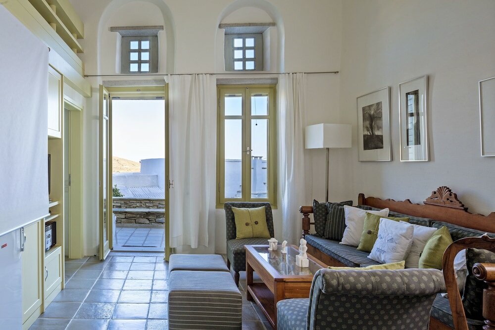 Фото Crossroads Inn