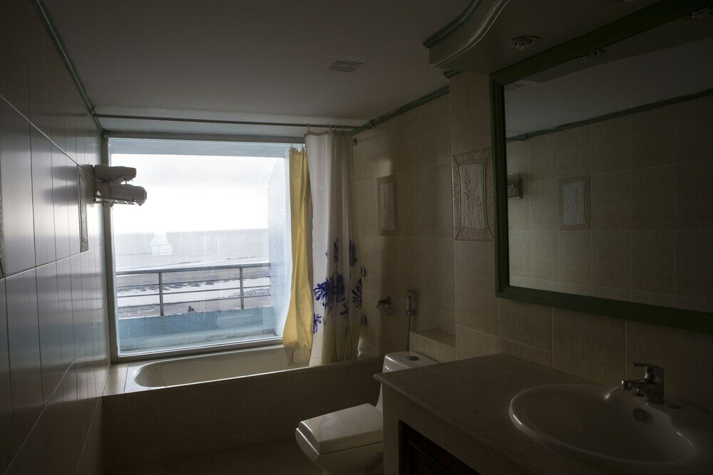 Фото Hotel Sea Crown