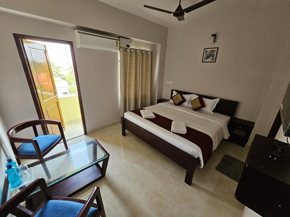 Фото Goroomgo Maya Homes Puri