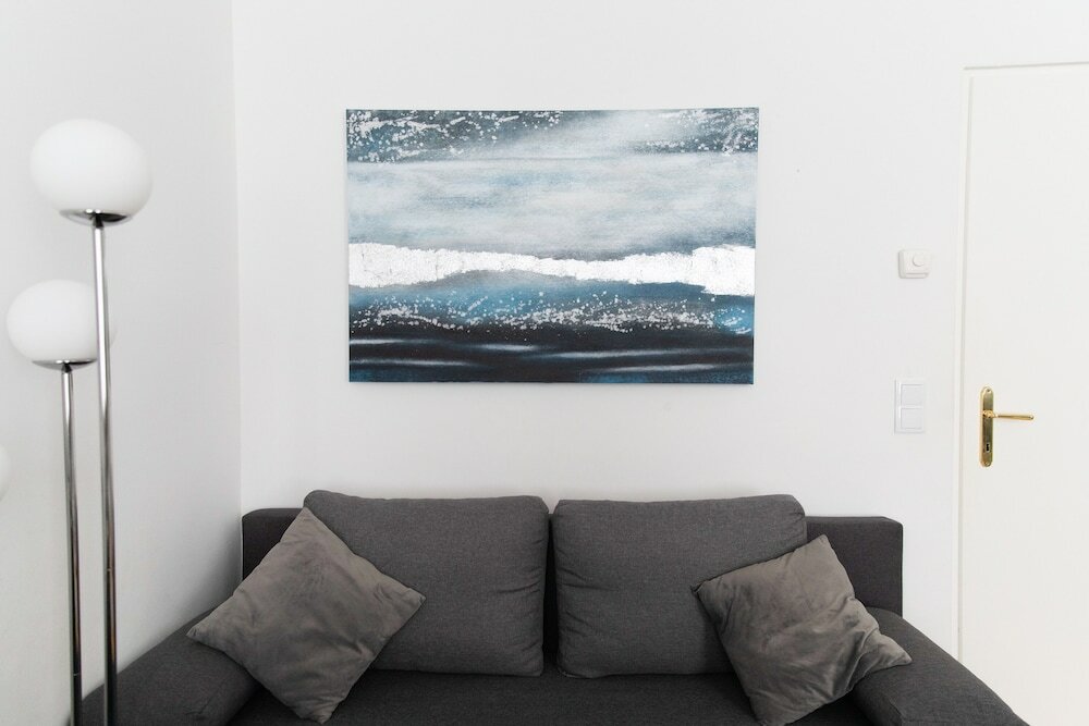 Фото City Apartment - 5 min to Metro