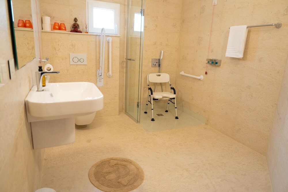 Фото The White Knight Premium Boutique Hotel