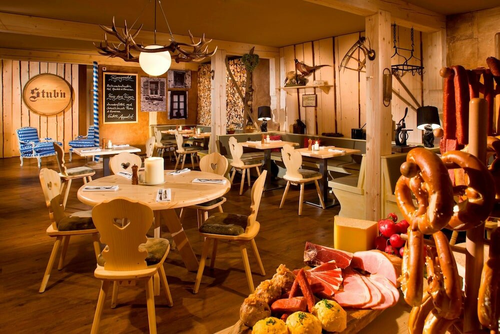 Фото Munich Airport Marriott Hotel