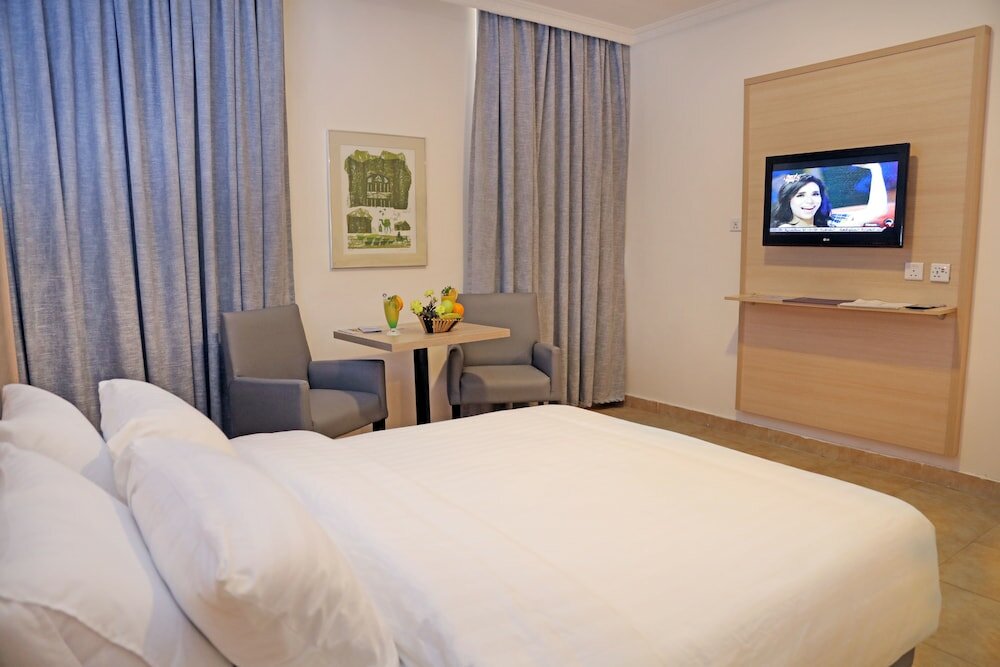 Фото Hotel Golden Tulip Aqaba Red Sea