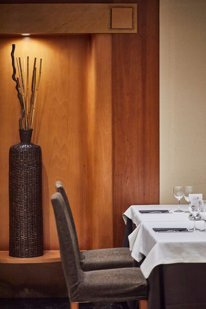 Фото Hotel Silken Luis de León