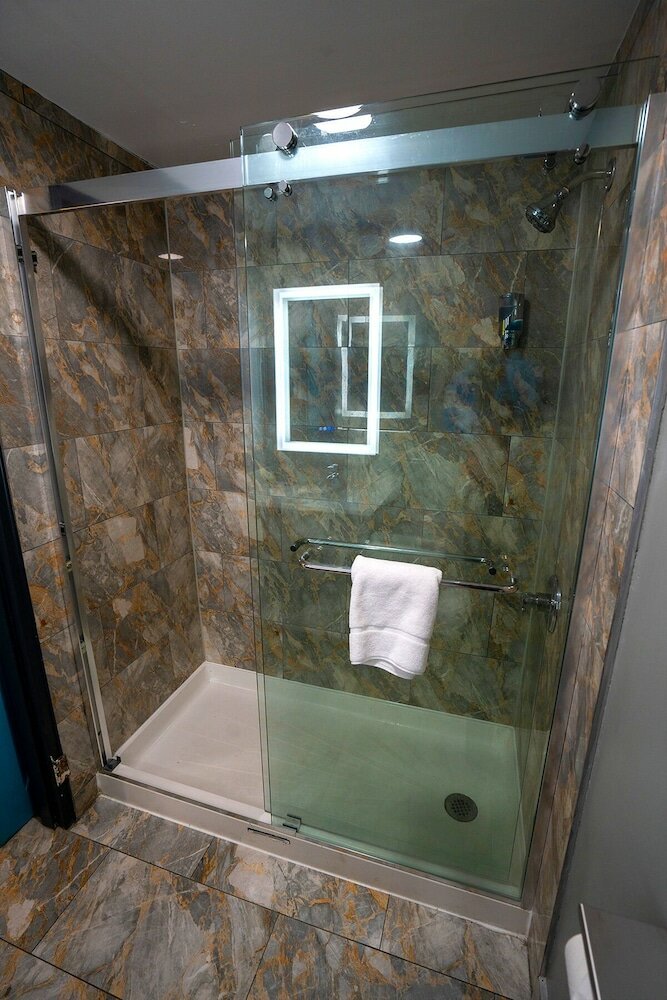 Фото Philly Inn & Suites