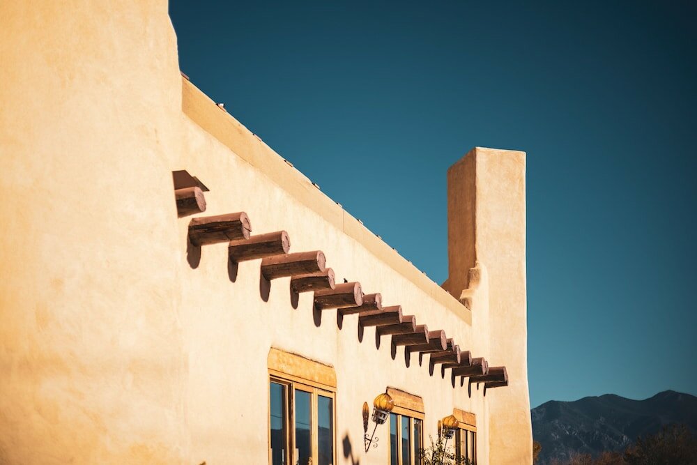 Фото Sagebrush Inn & Suites