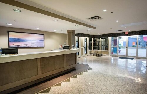 Гостиница Harrison Lake Hotel в Харрисон-Хот-Спрингс