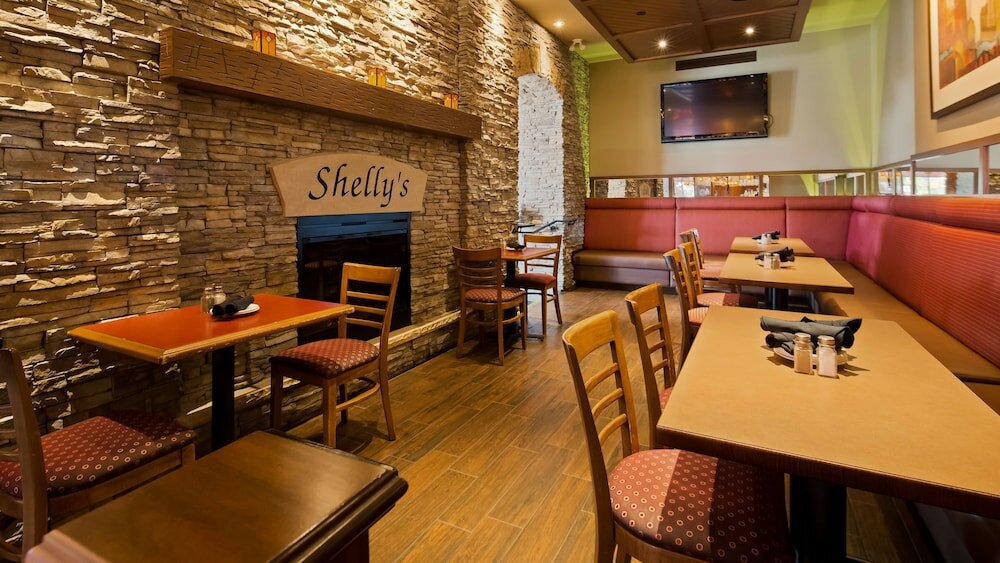 Фото Best Western Plus Lamplighter Inn & Conference Centre