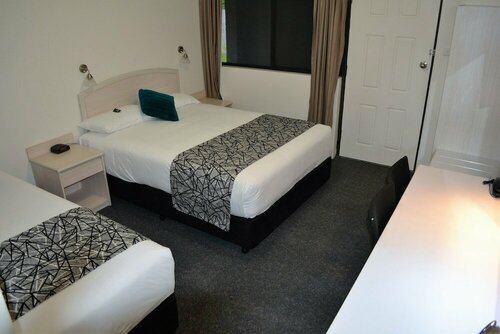 Гостиница Alabaster Motor Inn Taree в Тари