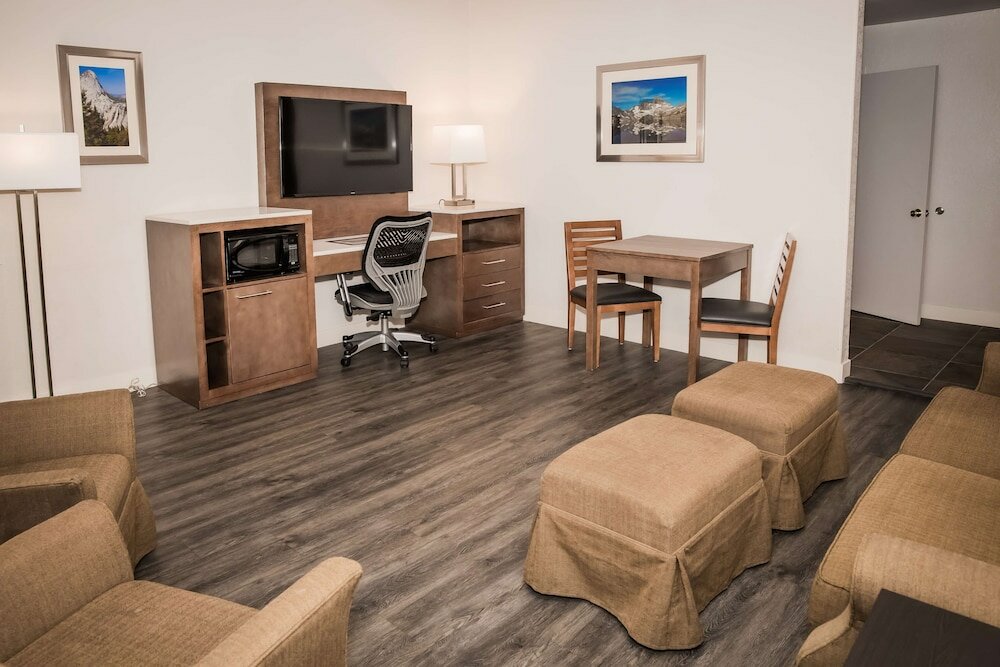 Фото Best Western Bishop Lodge