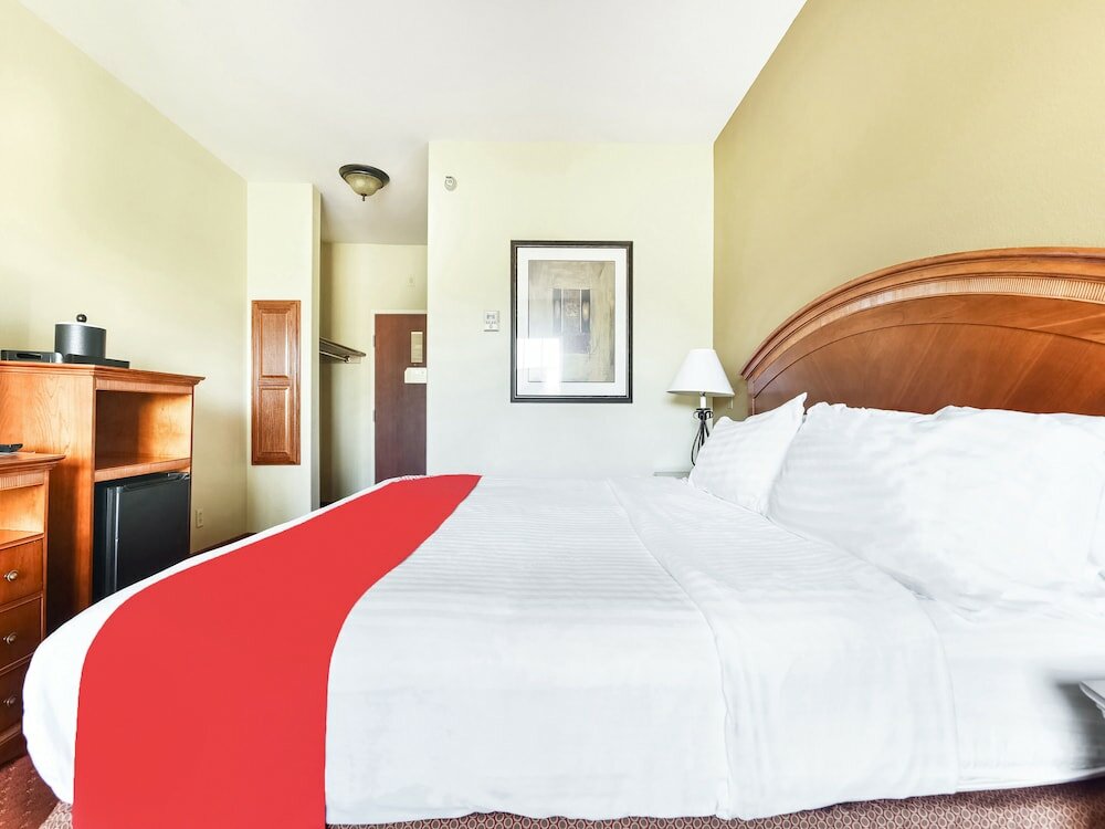 Фото Oyo Townhouse Oklahoma City Airport