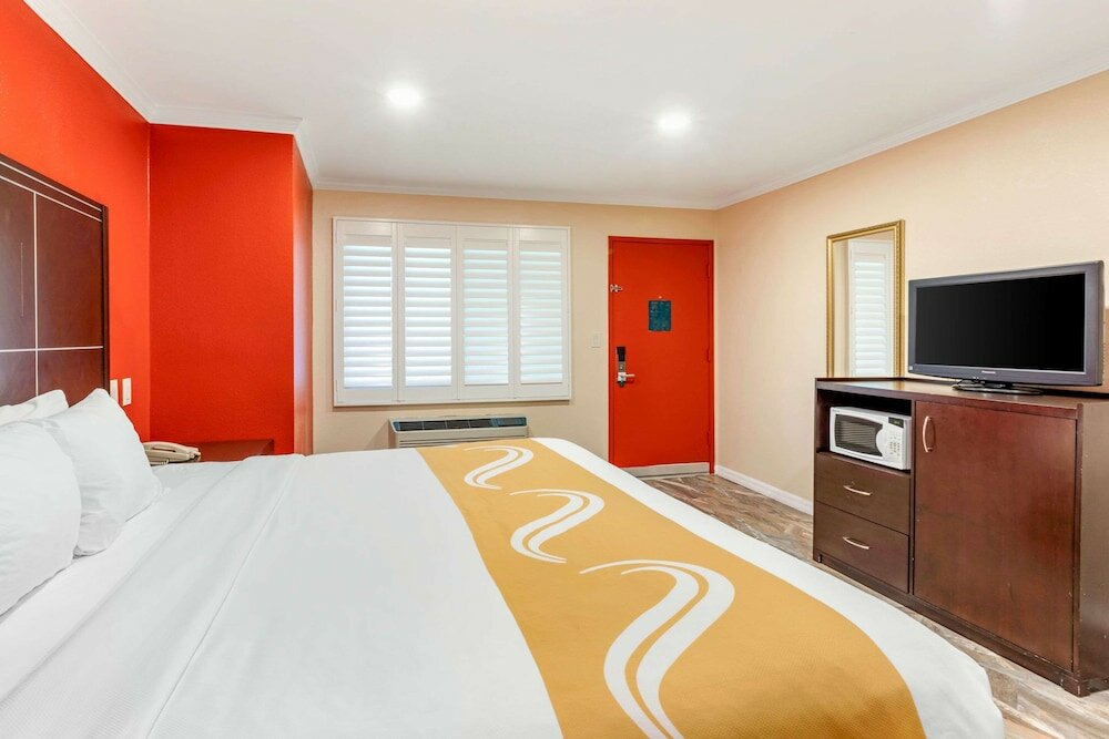 Фото Quality Inn & Suites Buena Park Anaheim