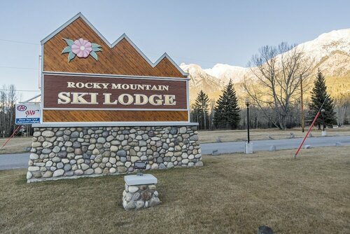 Внешний вид отеля Rocky Mountain Ski Lodge в Канморе, фото 3