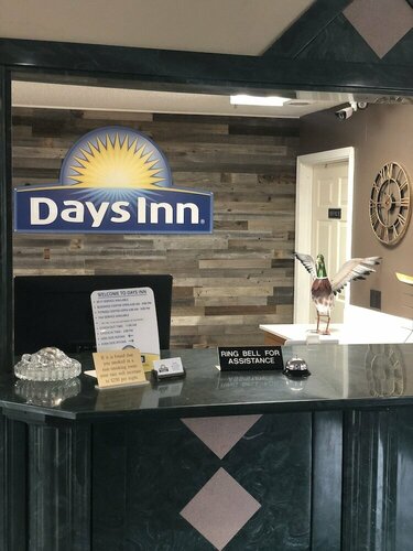 Гостиница Days Inn & Suites by Wyndham Stuttgart в Статгарте