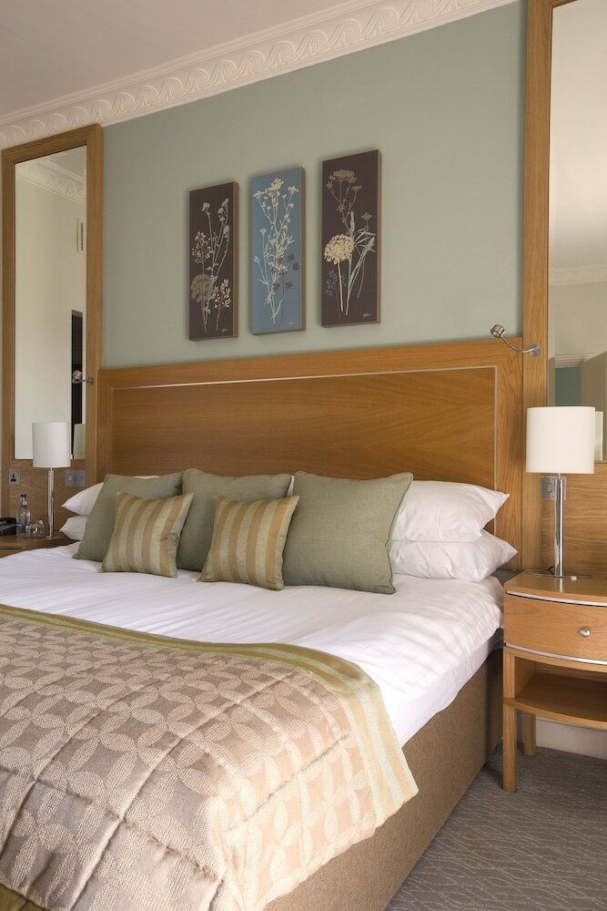 Фото Buxted Park Hotel