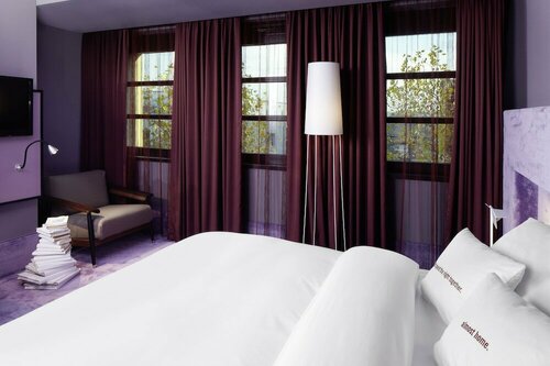 Гостиница 25hours Hotel Frankfurt The Goldman