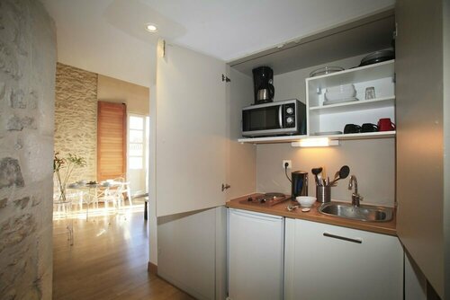 Гостиница Appart'hôtel Odalys Le Cheval Blanc в Ниме